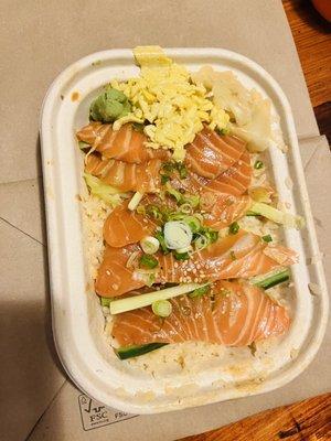 Salmon Chirasi