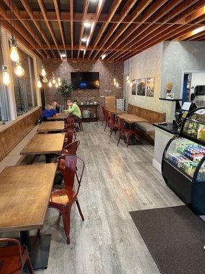 Saturday night at Rocco's. An empty dining room. A packed kitchen, no one working the registers.