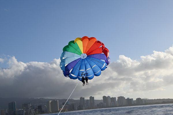 Hawaiian Parasail