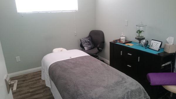 Healing Hands Wellness Center - 22554 Ventura Blvd #203 Woodlands Hills, CA 91364