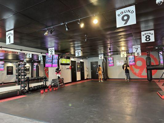 9Round Kickboxing Fitness