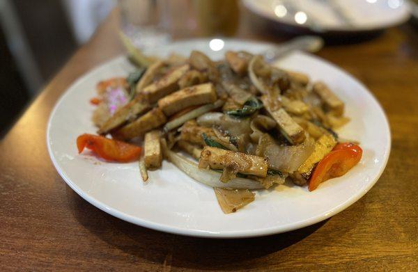 Pad Kee Mao noodles (spicy mint noodles).