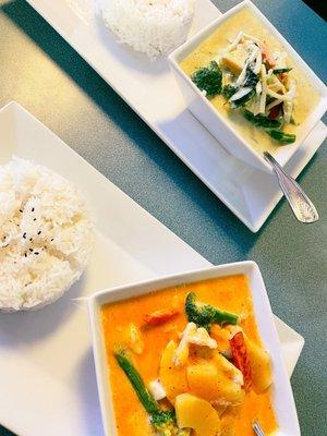 Green curry and pineapple curry