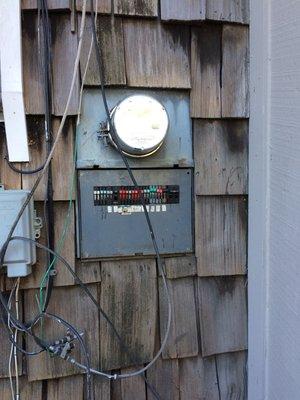 Outdated Main Panel. Call our licensed, expert electrician for a complimentary estimate.