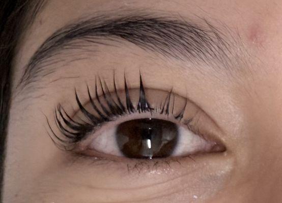 Eyelashes lift