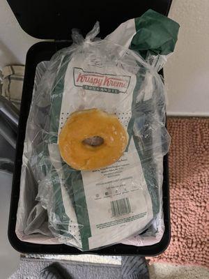 These are glazed donuts in the trash can because o don't eat these.I was given a refund by Ralph's so thank you Ralph's.