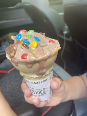 Child's scoop with topping