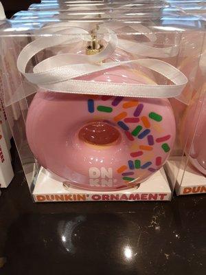 And for the REALLY hardcore donut lovers, a bigger ornament.