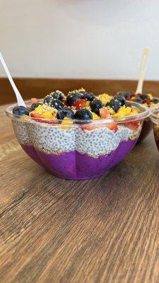 Oasis açaí bowl