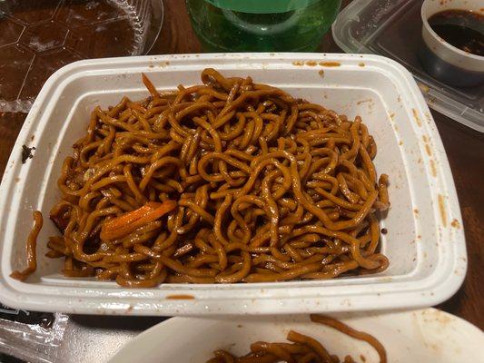 This is what they call a house lo mein nothing in it literally nasty