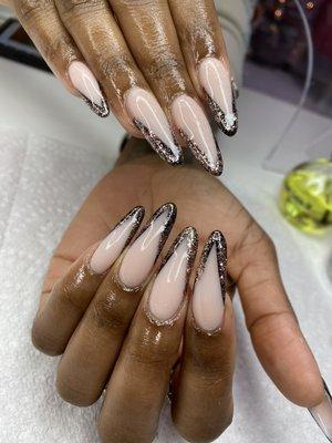 Almond shape nails