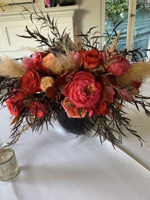 Gorgeous Thanksgiving centerpiece.