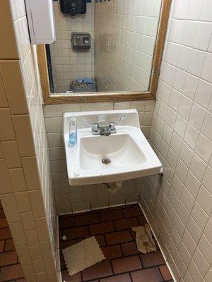 Nasty bathroom