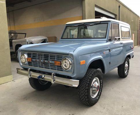 1974 ford bronco full restoration.