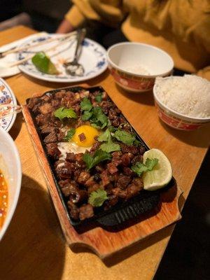 Sizzling Sisig