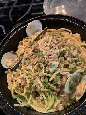 Clam linguine