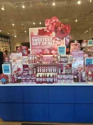 The new Valentine's Day collection at Bath and Body Works