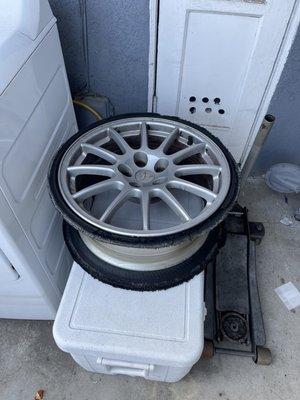 Tire bought in Oct 2021 , photo taken Feb 2023