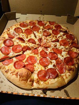 Large Pepperoni Pizza