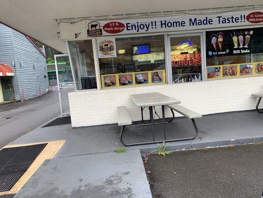 Outdoor seating, Wednesday 9 August 2023.