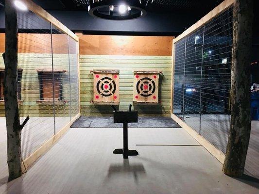 With 14 amazing throwing pits, we are the  Largest and most amazing indoor hatchet throwing venue in the USA.