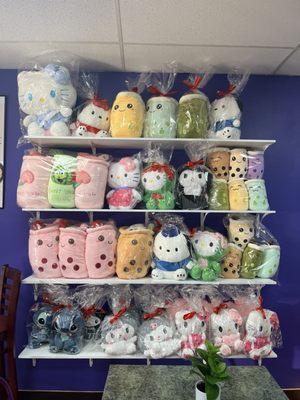 some hello kitty plushies ‍