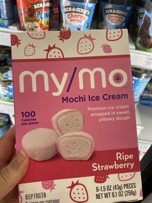 They sell strawberry mochi!!!