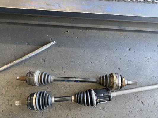 Juan let me bring my own axles to install on my 2006 BMW X5. Him and his mechanics are awesome!