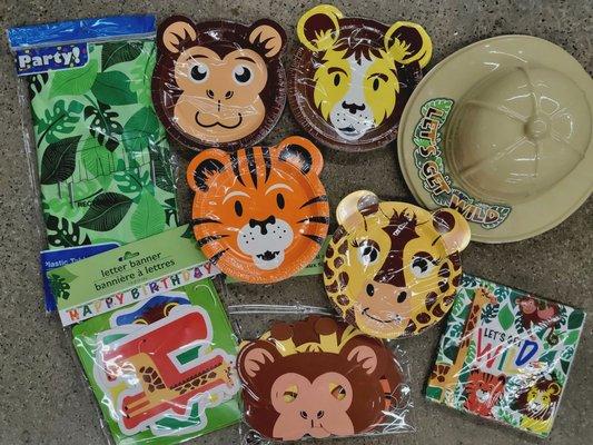 Zoo birthday party supplies