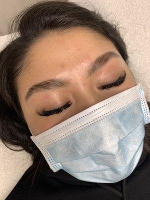 Brow lamination + shaping by Jackie