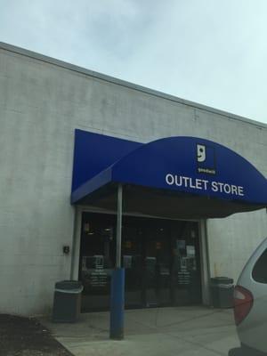 front entrance of the Goodwill Outlet Store