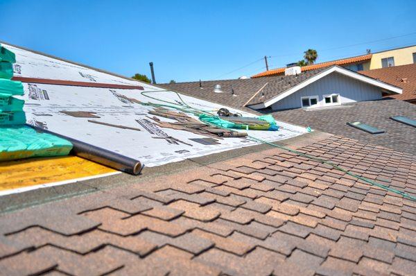 Shingles Roof installation