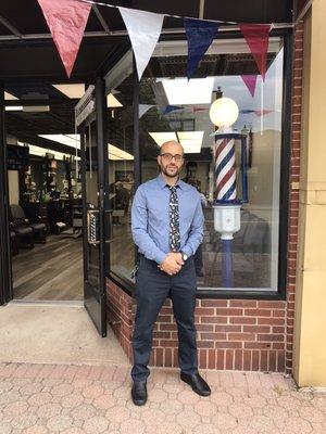 Barber AZIZ.allendale , New Jersey.usa