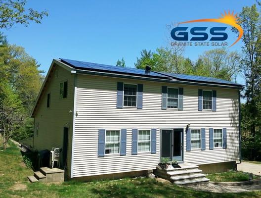 Sleek solar roof array in Candia, NH