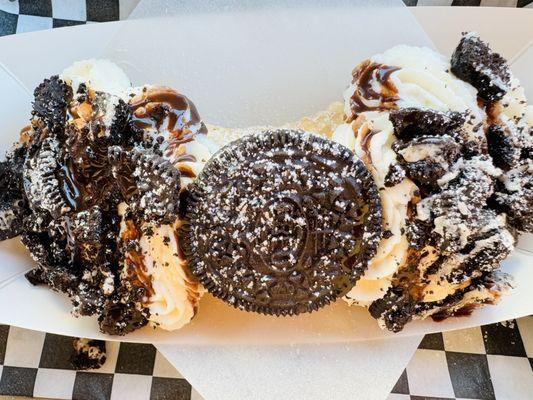 Oreo cannoli