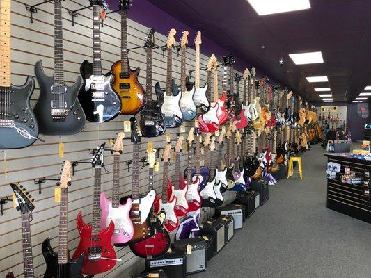 So many guitars!