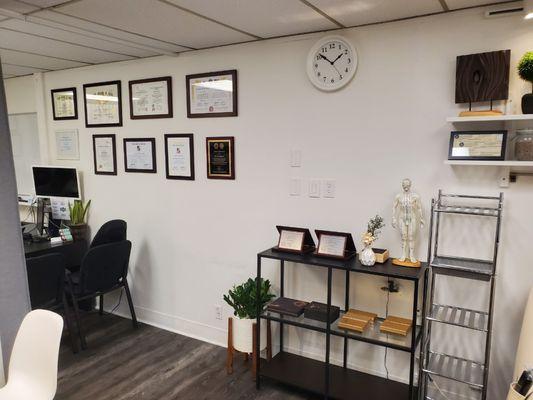 Pain relief, sports & personal injury, neurological disorders, digestive problems, physical therapy, the best acupuncturist in Anaheim, CA!