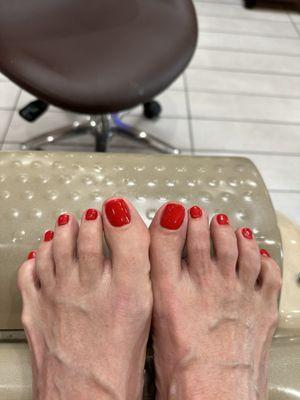 Gel pedicure