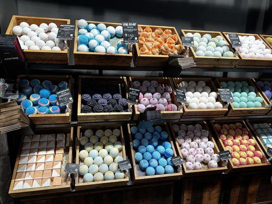 Bath bombs