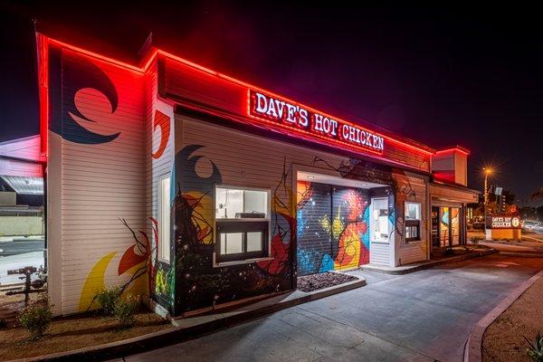 Dave's Hot Chicken - Exterior Pic - Drive Thru