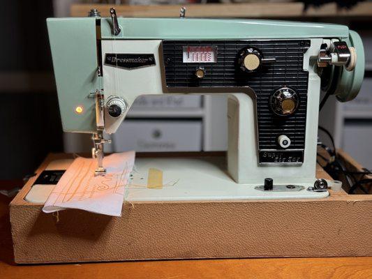 Arias Sewing Machines