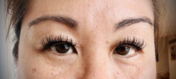 The most natural feeling lash extensions I've ever had.