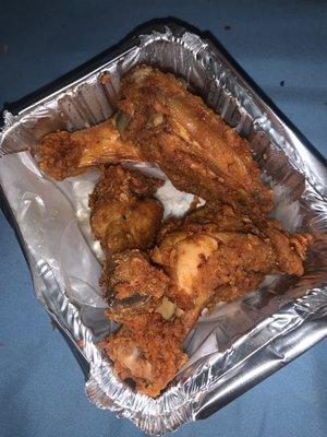 Fried chicken wings