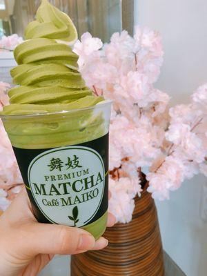 Matcha & vanilla mix soft serve