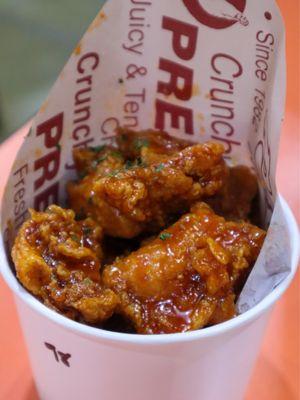 Sweet & Spicy Cup Chicken (popcorn chicken) @tiffhuangry