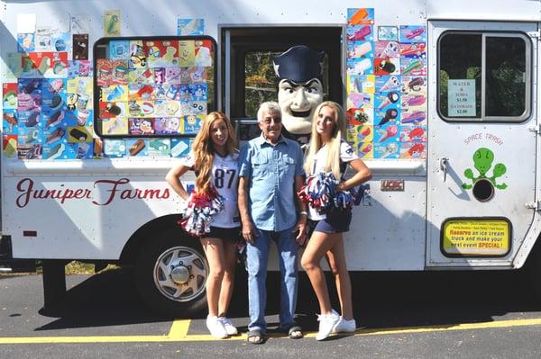 Patriots Cheerleaders Love Ice Cream Too