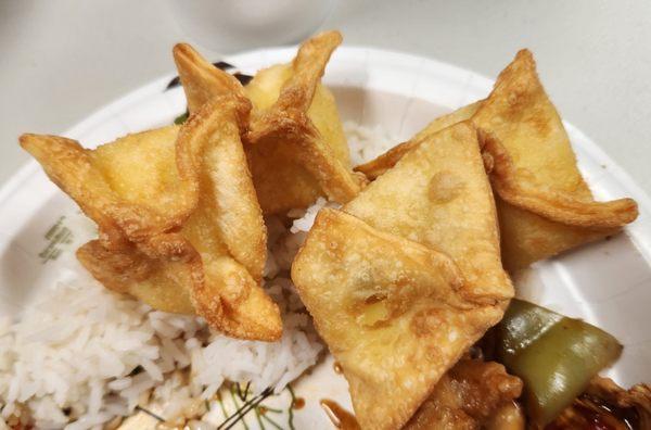 Cream cheese wontons