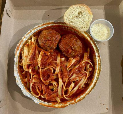 Fettuccine with Meatballs