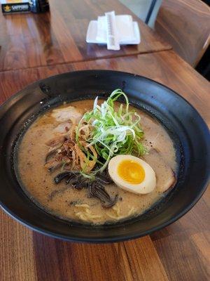 Black Tonkotsu Ramen