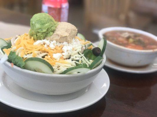 What a salad  with guacamole & hummus!